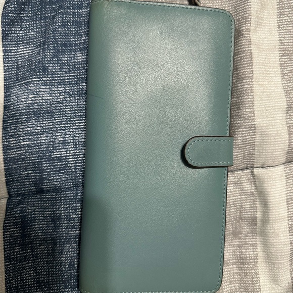 Coach Leather Hobo Bag & Matching Wallet - Picture 8 of 9